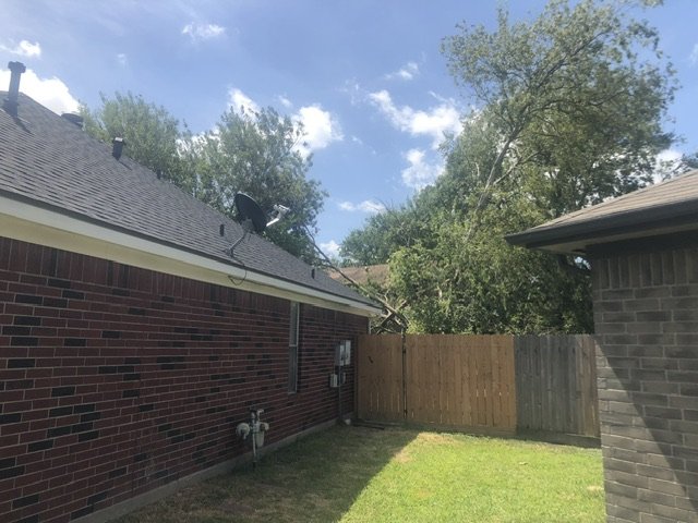 Slide of Ez roofing and painting