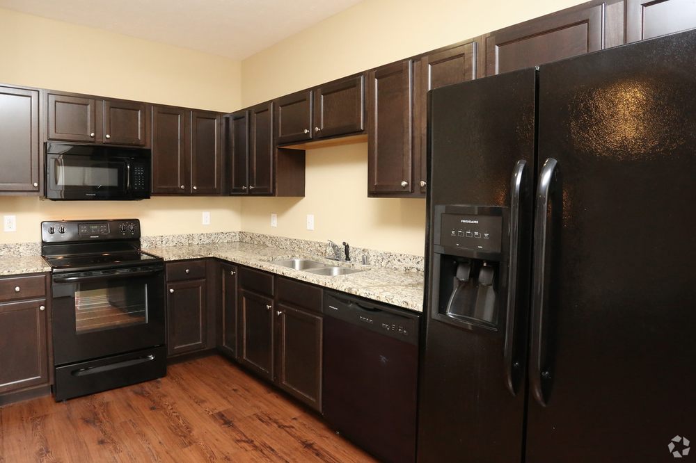 VINELAND CARRIAGE HOMES Updated October 2024 100 Sparkling Ct, Vine