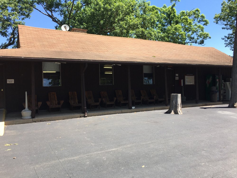 BLACK RIVER LODGE Updated October 2024 10 Photos 1385 County Road