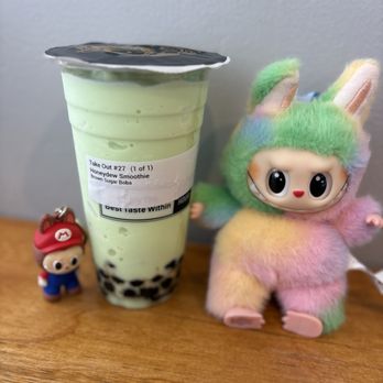 Lunar Tea - Honeydew smoothie with brown sugar boba - Coffee & Tea Near Me - Honolulu, Hawaii