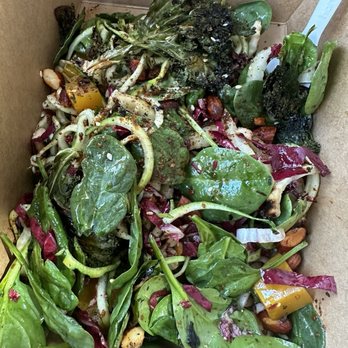 Parakeet Cafe - Brentwood - Zucchini noodle salad - Breakfast & Brunch Near Me - Los Angeles, California
