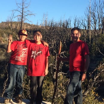 Chilao Campground - Hiking outside "Little Pine Campground" - Campgrounds Near Me