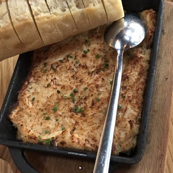 Roe Seafood Restaurant - Baked crab and caramelized onion dip - Seafood Near Me - Long Beach, California Roe Seafood Restaurant - Baked crab and caramelized onion dip - Seafood Near Me - Long Beach, California