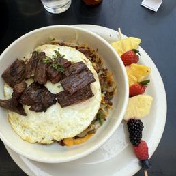 Gc Angus Skirt Steak and Eggs