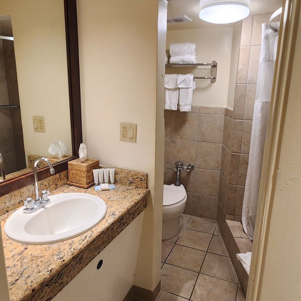 The Equus - Hotels Near Me - Honolulu, Hawaii The Equus - Hotels Near Me - Honolulu, Hawaii