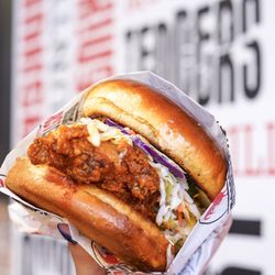 Monroe's Hot Chicken - Chicken sandwich