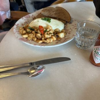 Little Hen - The egg white omelette and potatoes ordered by one of my guests - Breakfast & Brunch Near Me - Weston, Florida