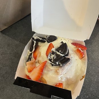 Cinnaholic - *Build Your Own Cinnamon Roll - Desserts Near Me - Atlanta, Georgia Cinnaholic - *Build Your Own Cinnamon Roll - Desserts Near Me - Atlanta, Georgia