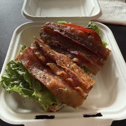 BLT was well proportioned and surprisingly the tomato was surprisingly tasty for this time of year. Bonus points for the bread