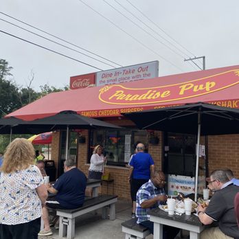 Paradise Pup - Outside - Fast Food Near Me - Des Plaines, Illinois