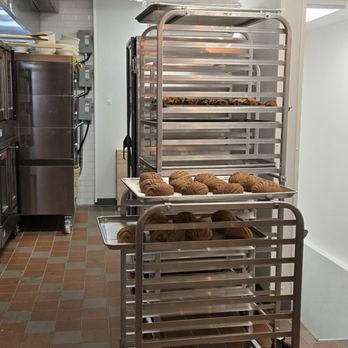 Masa Madre Artisanal Bakery - Bakeries Near Me - Woodside, New York