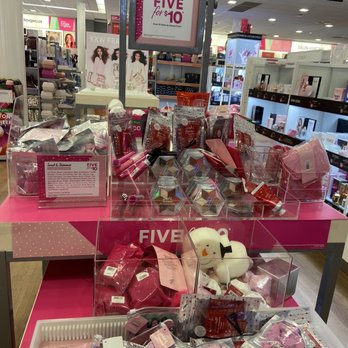 Ulta Beauty - Cosmetics & Beauty Supply Near Me - Davie, Florida Ulta Beauty - Cosmetics & Beauty Supply Near Me - Davie, Florida