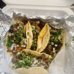Casa Del Sabor - 2 tacos Al pastor, 2 tacos carne asada