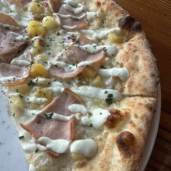 Solstice Wood Fire Cafe & Bar - Solstice - Pizza Near Me - Hood River, Oregon Solstice Wood Fire Cafe & Bar - Solstice - Pizza Near Me - Hood River, Oregon