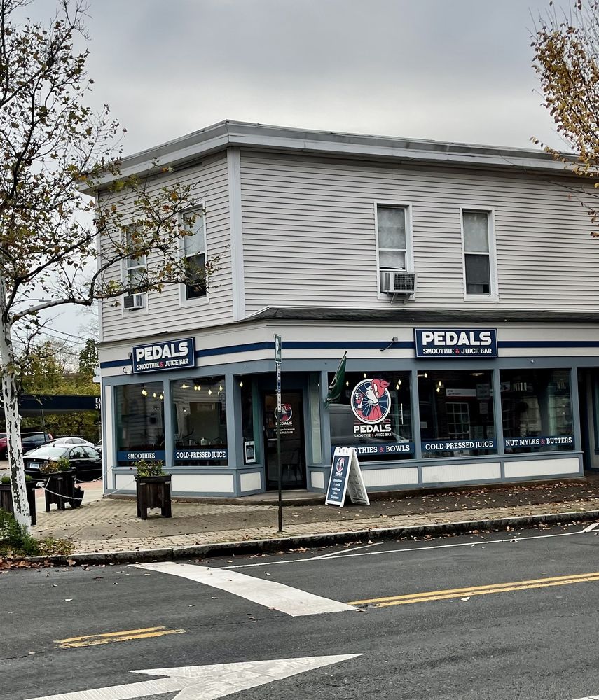 PEDALS SMOOTHIE & JUICE BAR Updated April 2024 41 Photos & 27