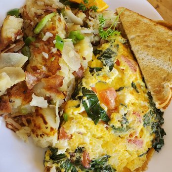 Teddy Bear Restaurant - Basil omelette with O'Briens and sourdough toast - American Near Me - Big Bear Lake, California