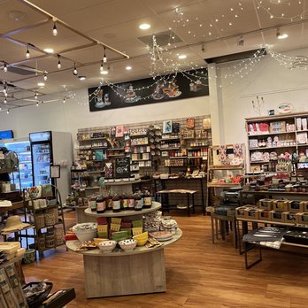 Brookline Booksmith - Bookstores Near Me - Brookline, Massachusetts