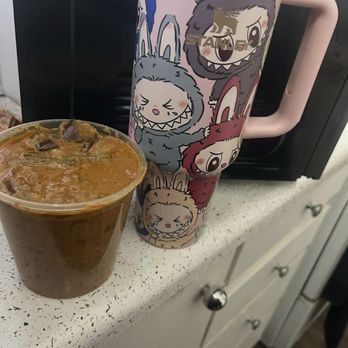 Kusina - Kare Kare! I added my Stanley water bottle for size comparison.  large size food container.  I paid a little over $23 so worth it! - Filipino Near Me - Roseville, California