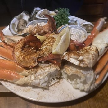 Spondivits - Deluxe seafood platter - Seafood Near Me - East Point, Georgia Spondivits - Deluxe seafood platter - Seafood Near Me - East Point, Georgia