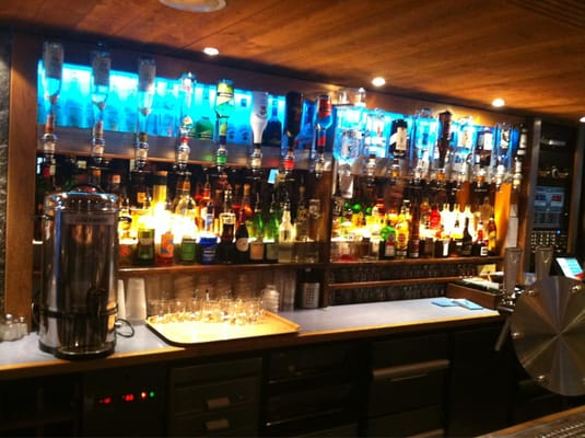 Pub Mont Fort by null