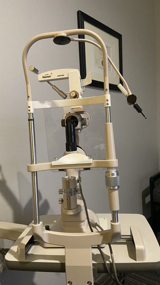 CUSTOMEYES VISION CARE Updated May 2024 27 Photos & 16 Reviews