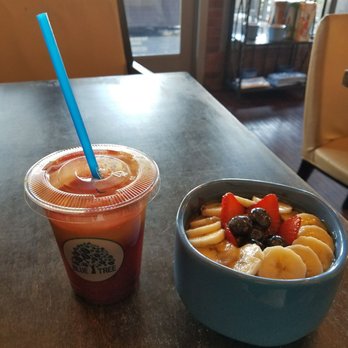 Bluetree Cafe - Honolulu - MY go-to Make-me-feel-better lunch - Coffee & Tea Near Me - Honolulu, Hawaii