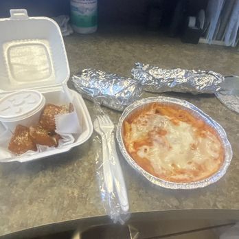 Michelli's Pizzeria - Baked Ziti and fried ravioli - Pizza Near Me - Melbourne, Florida Michelli's Pizzeria - Baked Ziti and fried ravioli - Pizza Near Me - Melbourne, Florida