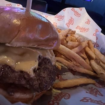 Bubba's 33 - Cheeseburger - American Near Me - Wesley Chapel, Florida