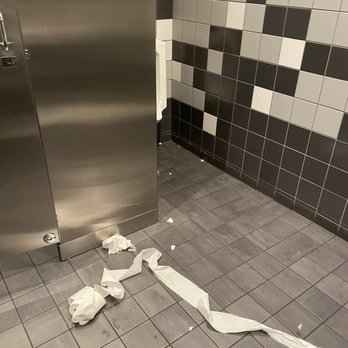 Shake Shack Mall in Columbia - Men's bathroom - Fast Food Near Me - Columbia, Maryland Shake Shack Mall in Columbia - Men's bathroom - Fast Food Near Me - Columbia, Maryland
