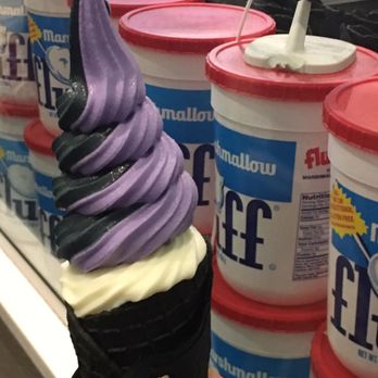 iHalo Krunch - Ube,charcoal and vanilla twist - Ice Cream & Frozen Yogurt Near Me - Vaughan, Ontario