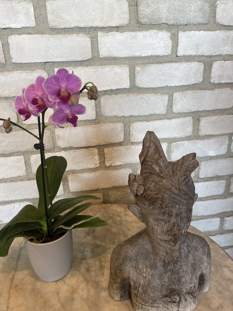 Saffron Thai