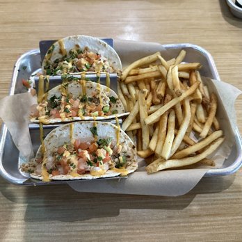 Buffalo Wild Wings - Sweet Tacos & fries - Chicken Wings Near Me - Edwardsville, Illinois