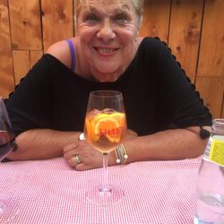 Bistrot Cafe y Vino - Cocktail van Lillet kan ik wel waarderen !
