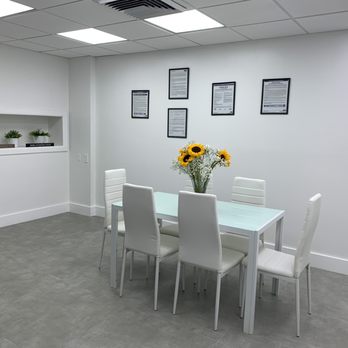 Anling Health - Conference room - Family Practice Near Me - Sunrise, Florida Anling Health - Conference room - Family Practice Near Me - Sunrise, Florida
