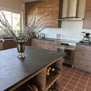Holland's Custom Cabinets - Kitchen island - Cabinetry Near Me - El Cajon, California