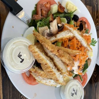 Back Street Grill - Build your own Salad - Sandwiches Near Me - Salisbury, Maryland