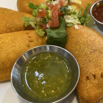 Mayas Latin Kitchen - Birria & Southwest Empanada - Tacos Near Me - Sandston, Virginia Mayas Latin Kitchen - Birria & Southwest Empanada - Tacos Near Me - Sandston, Virginia