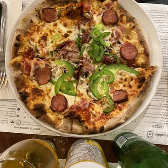 Il Focolaio - Pizza Near Me - Montreal, Quebec