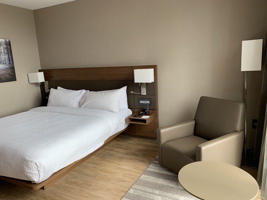 Ac Hotel By Marriott Madison Downtown 106 Photos 43 Reviews Hotels One North Webster St Capitol Madison Wi Phone Number