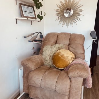 Aloha Glow + Lash - Lash chairs - Spray Tanning Near Me - Oceanside, California Aloha Glow + Lash - Lash chairs - Spray Tanning Near Me - Oceanside, California