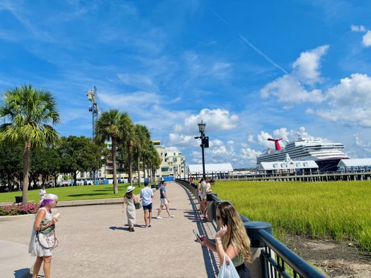 Waterfront Park by null