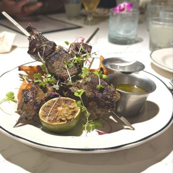 The Butcher Bar - Steakhouses Near Me - Honolulu, Hawaii