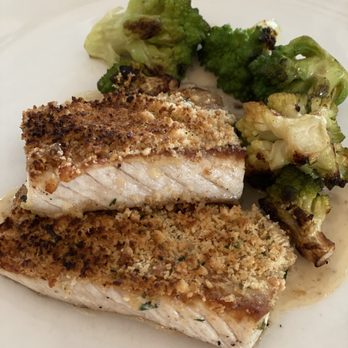 Merriman's - Macadamia nut Mahi Mahi - Hawaiian Near Me - Kamuela, Hawaii
