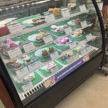 Three Dog Bakery - Homemade dog treats - Pet Stores Near Me - St. Petersburg, Florida Three Dog Bakery - Homemade dog treats - Pet Stores Near Me - St. Petersburg, Florida
