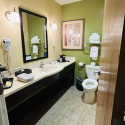 Sleep Inn & Suites - King bedroom bathroom
