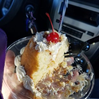 Suspiros Cakes - Mini tres leches, creamy center and a moist vanilla bundt sponge. - Desserts Near Me - Tucson, Arizona Suspiros Cakes - Mini tres leches, creamy center and a moist vanilla bundt sponge. - Desserts Near Me - Tucson, Arizona