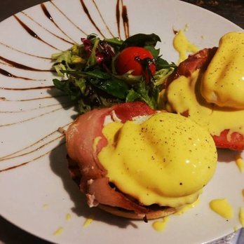 Carmelo's - eggs benedict - Coffee & Tea Near Me - St Alban's, HRT Carmelo's - eggs benedict - Coffee & Tea Near Me - St Alban's, HRT