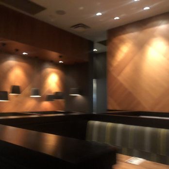Moxies Courtney Park Restaurant - Canadian (New) Near Me - Mississauga, Ontario