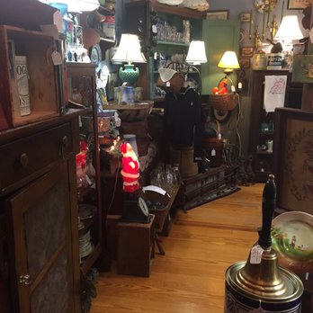 Freedom Antiques - It might be hard to tell from this photo but the store is very well organized. - Antiques Near Me - Kitty Hawk, North Carolina Freedom Antiques - It might be hard to tell from this photo but the store is very well organized. - Antiques Near Me - Kitty Hawk, North Carolina