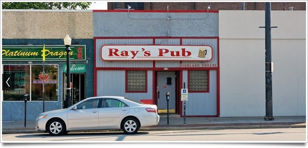 Ray's Pub by null